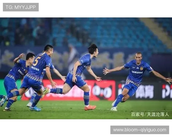 综合体育-深度看点：李璇 某解说被俱乐部微博拉黑后，俱乐部还要求将其停职_PP视频体育频道 足球 官方 球队 比赛 就职_新浪体育_新浪新